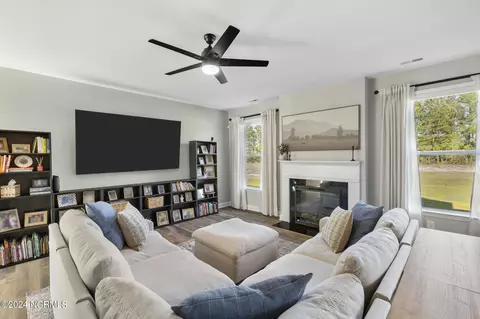 Living - 335 SW Plantation Dr, Jacksonville, NC 28540 photo 1 of 3