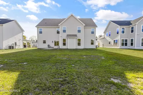 Exterior - 335 SW Plantation Dr, Jacksonville, NC 28540 photo 5 of 18