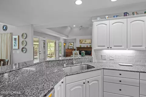 Kitchen - 101 Newport Ct, Chocowinity, NC 27817 photo 1 of 3