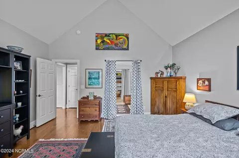 Bedroom - 101 Newport Ct, Chocowinity, NC 27817 photo 3 of 10
