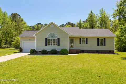 1263 Elijah Loftin Rd, Kinston, NC 28504