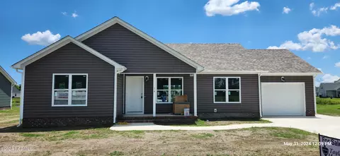 210 Compass Dr, Elizabeth City, NC 27909