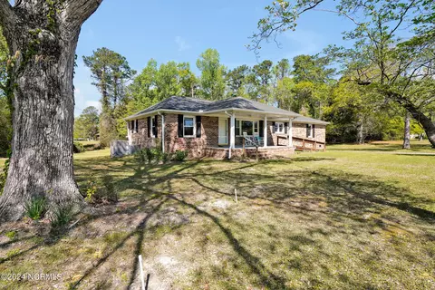 83 Maco Rd NE, Leland, NC 28451