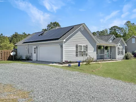 104 Derby Ln, Hampstead, NC 28443 photo 2