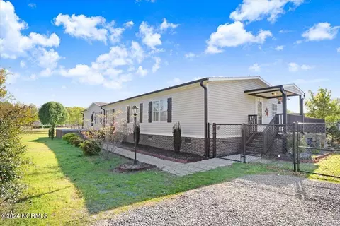 109 Barnwell Rd, Dudley, NC 28333 photo 4