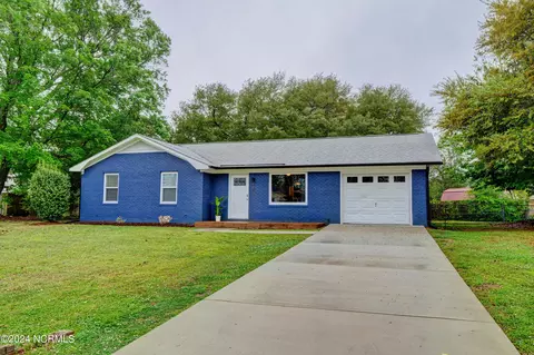 4618 Trafalgar Rd, Wilmington, NC 28405