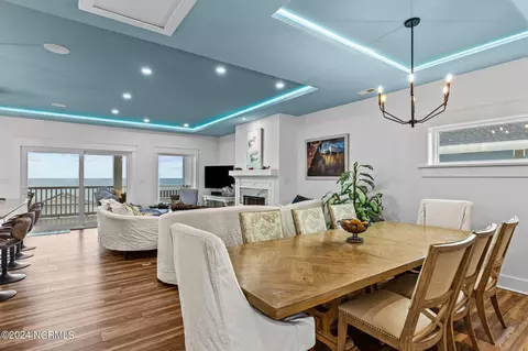 Dining - 809 Emerald Dr #WEST, Emerald Isle, NC 28594 photo 1 of 2