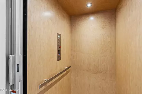 Entry Way - 809 Emerald Dr #WEST, Emerald Isle, NC 28594 photo 1 of 1