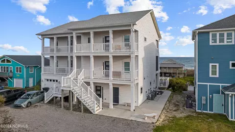 809 Emerald Dr #WEST, Emerald Isle, NC 28594