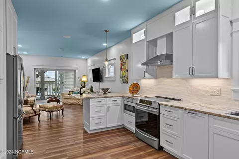 Kitchen - 809 Emerald Dr #WEST, Emerald Isle, NC 28594 photo 3 of 12