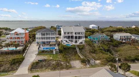 View/Area - 809 Emerald Dr #WEST, Emerald Isle, NC 28594 photo 3 of 11