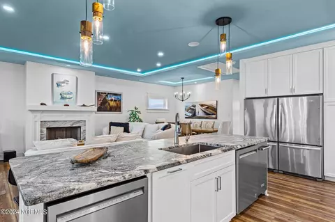 Kitchen - 809 Emerald Dr #WEST, Emerald Isle, NC 28594 photo 9 of 12