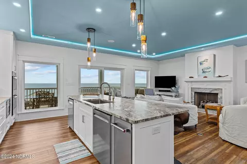 Kitchen - 809 Emerald Dr #WEST, Emerald Isle, NC 28594 photo 7 of 12