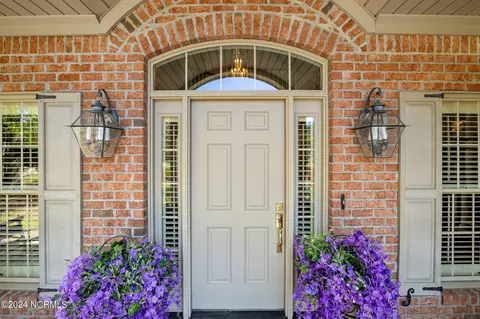 Entry Way - 1400 Potomac Dr, Chocowinity, NC 27817 photo 1 of 3