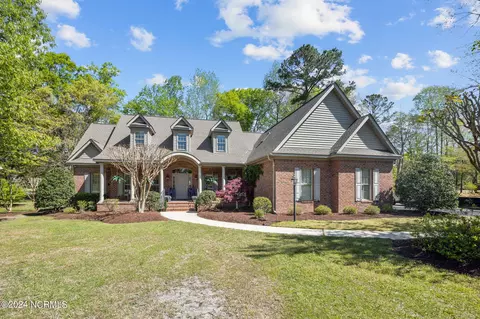 1400 Potomac Dr, Chocowinity, NC 27817