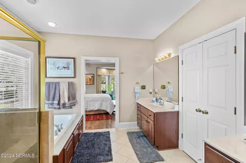 Bath - 1400 Potomac Dr, Chocowinity, NC 27817 photo 5 of 7