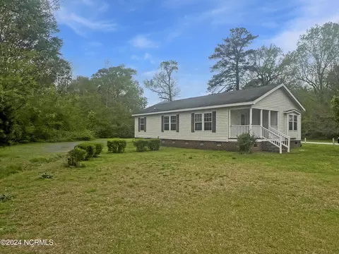 5701 Edwards Church Rd, Grifton, NC 28530
