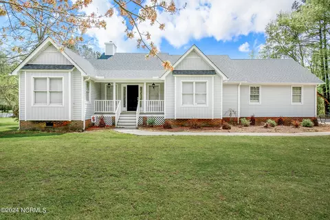 129 Dances Bay Rd, Elizabeth City, NC 27909
