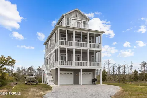 141 Taylor Rd, Marshallberg, NC 28553