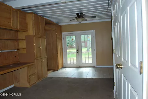 Entry Way - 10214 Nc 33, Chocowinity, NC 27817 photo 1 of 1