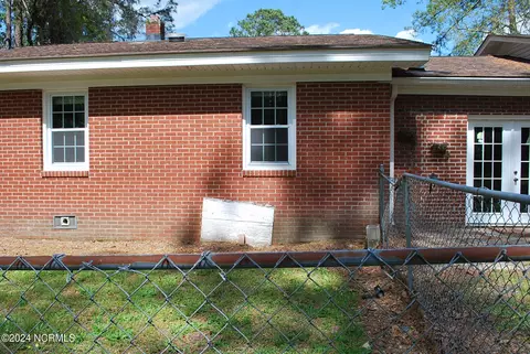 Exterior - 10214 Nc 33, Chocowinity, NC 27817 photo 13 of 16