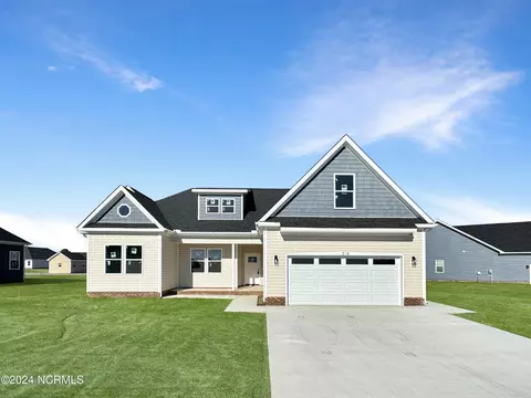 105 Lands End Dr, Elizabeth City, NC 27909