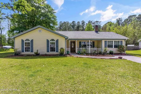 39 Dixie Trl, Jacksonville, NC 28546