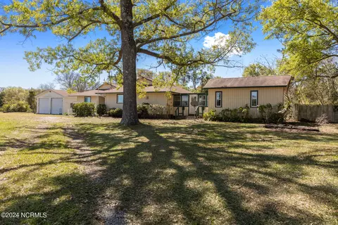 Exterior - 100 Deer Run, Hubert, NC 28539 photo 1 of 10