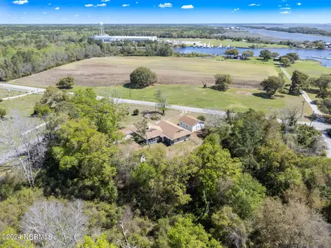 View/Area - 100 Deer Run, Hubert, NC 28539 photo 7 of 8