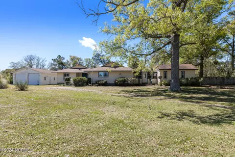 Exterior - 100 Deer Run, Hubert, NC 28539 photo 2 of 10