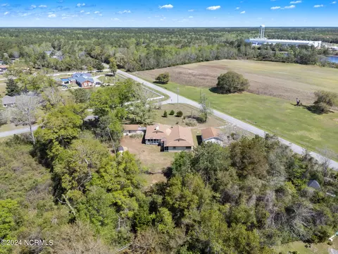 View/Area - 100 Deer Run, Hubert, NC 28539 photo 8 of 8