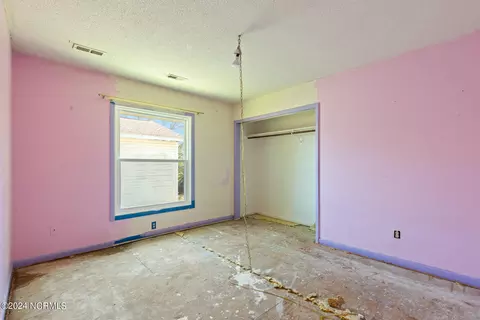 Bedroom - 100 Deer Run, Hubert, NC 28539 photo 2 of 3