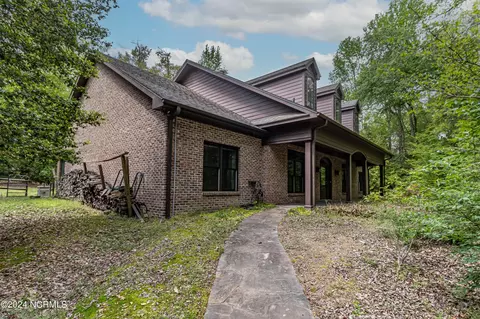 388 Tommys Rd, Goldsboro, NC 27530