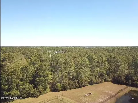 116 Dunn Rd, Sneads Ferry, NC 28460