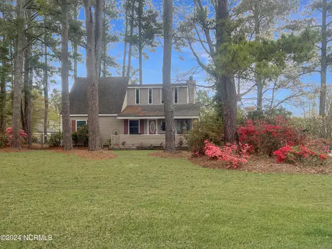 649 Village Dr, Grifton, NC 28530