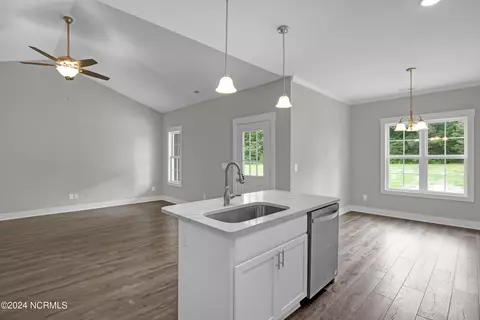 357 Morristown Rd, Stella, NC 28582 photo 12