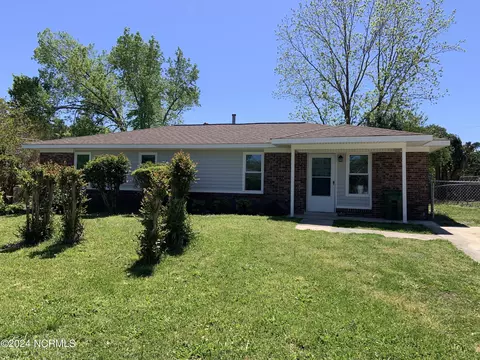 2912 Spaulding Dr, Wilmington, NC 28405