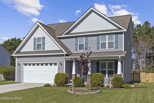 627 Edgewood Ave, Newport, NC 28570