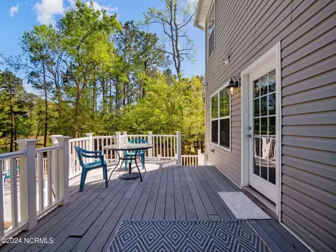 Exterior - 126 Roughleaf Trl, Hampstead, NC 28443 photo 6 of 14