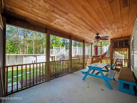 Exterior - 126 Roughleaf Trl, Hampstead, NC 28443 photo 13 of 14