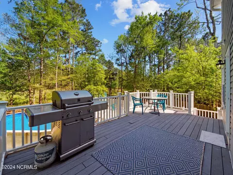 Exterior - 126 Roughleaf Trl, Hampstead, NC 28443 photo 7 of 14