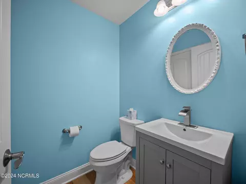 Bath - 126 Roughleaf Trl, Hampstead, NC 28443 photo 1 of 8