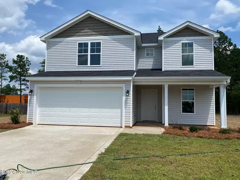 4021 Shire Dr, Hope Mills, NC 28348