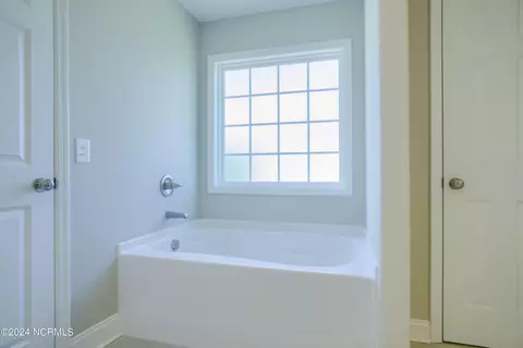 216 Shadow Grass Ct, Stella, NC 28582 photo 17