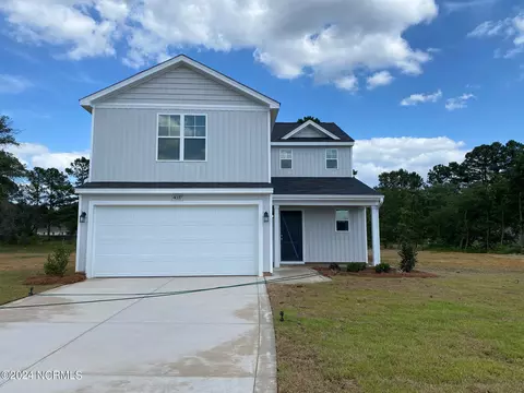 4037 Shire Dr, Hope Mills, NC 28348
