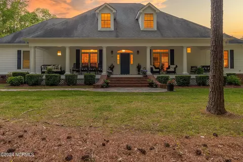 29 Gables Rd, New Bern, NC 28562