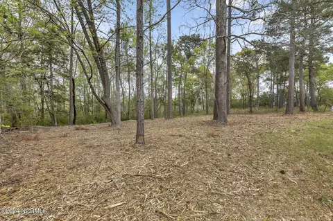 117 Kings Harbor Dr, Holly Ridge, NC 28445