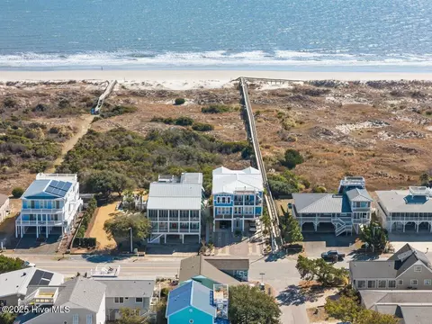 View/Area - 1306 W Main St, Sunset Beach, NC 28468 photo 8 of 13