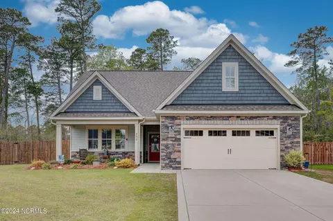 8658 Lanvale Forest Dr, Leland, NC 28451