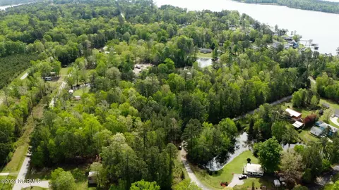 39 40 Spruce St, Hertford, NC 27944